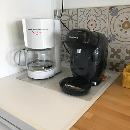 Au Parfait, T2 Rdc, Frais, Jardin, Calme, Parking, Idéalement Placé * Issoire