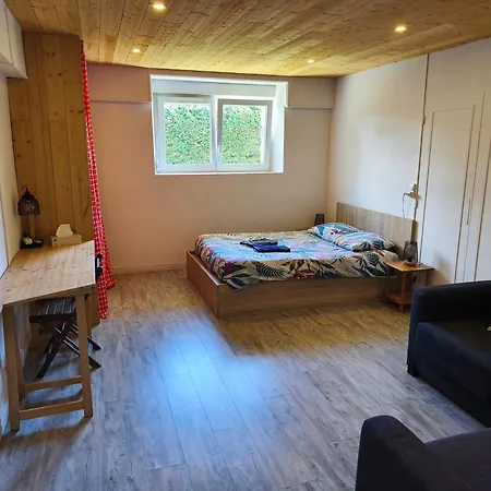 Appartement T2 en Rdc sans marche, calme, parking, idéalement placé